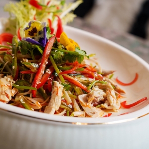 节日餐桌添新味，健康潮流领“食”尚