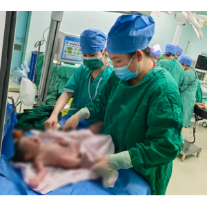 生死竞速！湖南医院多学科协作救治4公斤肝巨瘤孕妈，母婴平安渡